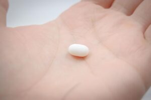 アフターピルはコンビニ受け取りできる？その手続きと注意点を解説！